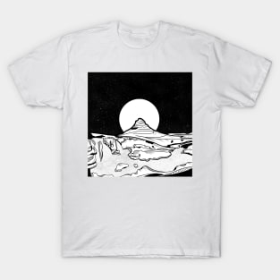 Black and white mountain landscape T-Shirt